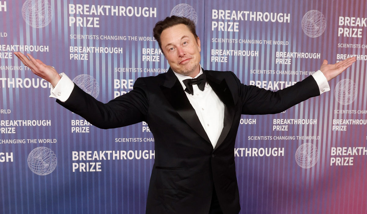 Pecahkan Rekor Dunia! Kekayaan Elon Musk Melonjak Hingga Rp14.179 Triliun