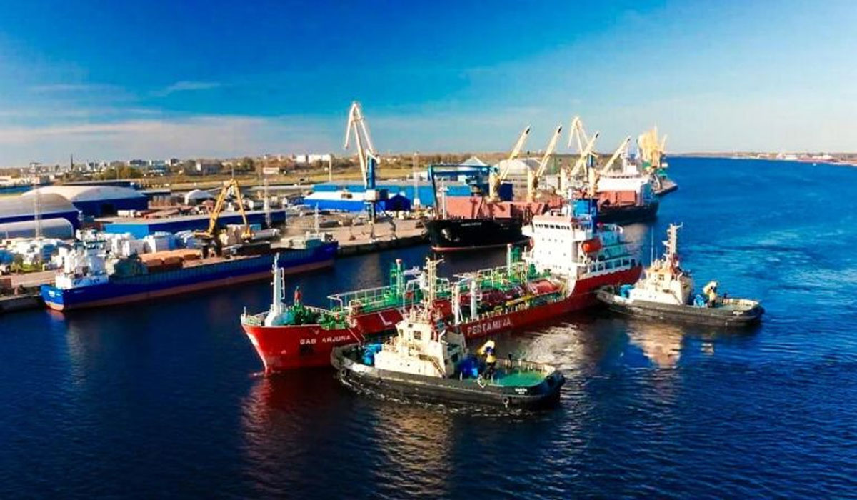 Iran Buka Pintu Selat Hormuz, Tapi Indonesia Belum Dapat Izin – Kenapa?